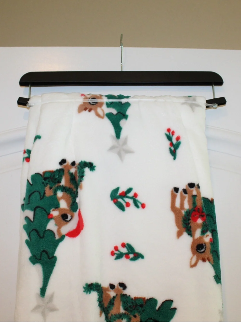 Rudolph the Red-Nosed Reindeer Christmas throw (NWT)